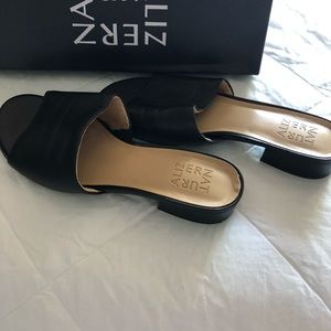 Naturalizer Black slide sandal